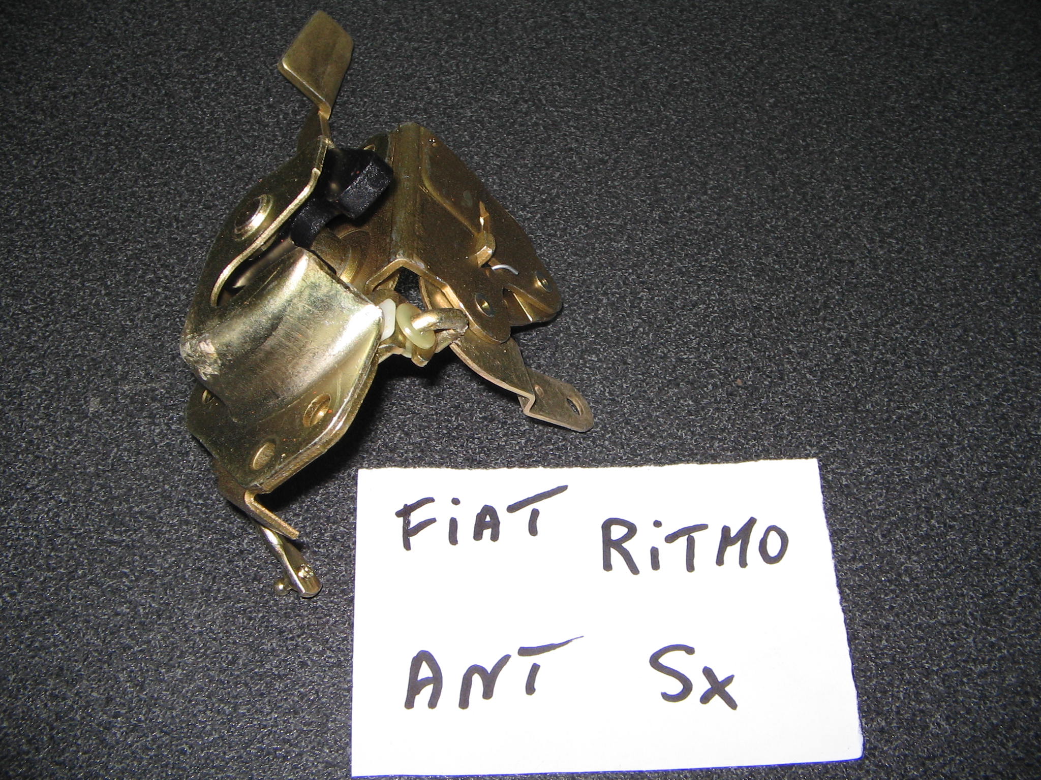 FIAT  RITMO  SERRATURA  ANT.  SX    ART 1183